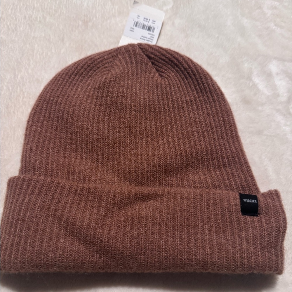 NWT New Vuori Douglas Knit Beanie. The color is Wheat Heather.